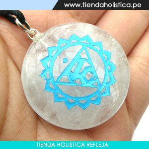 Dije en Cuarzo Cristal Svadhisthana grabado con el Sanscrito 5to Chakra