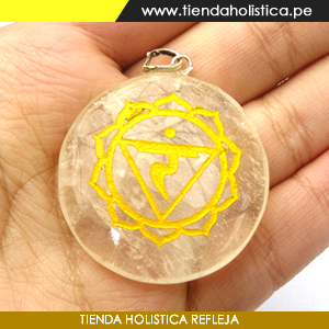 Dije en Cuarzo Cristal Manipura grabado con el Sanscrito 3er Chakra
